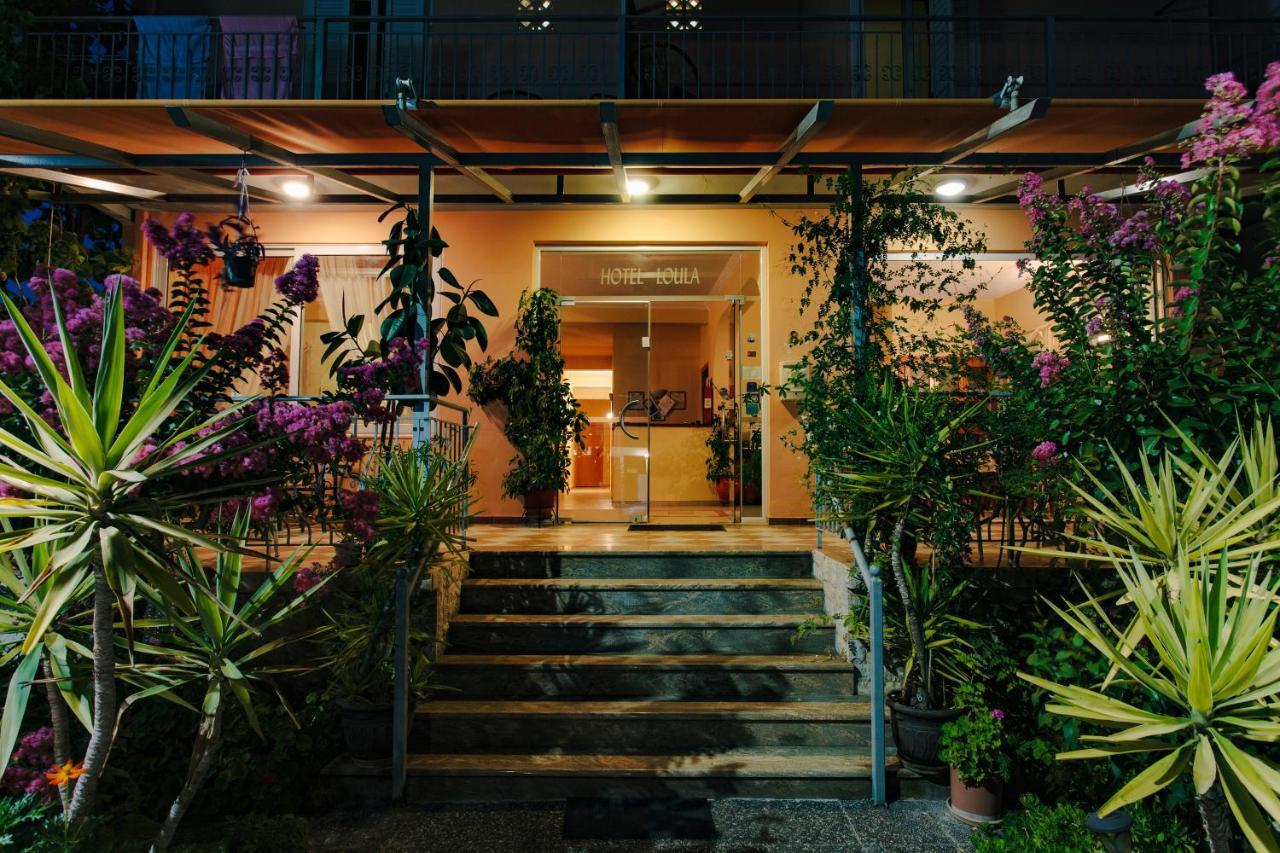 Hotel Loula Rooms And Apartments Kamena Vourla Exterior foto