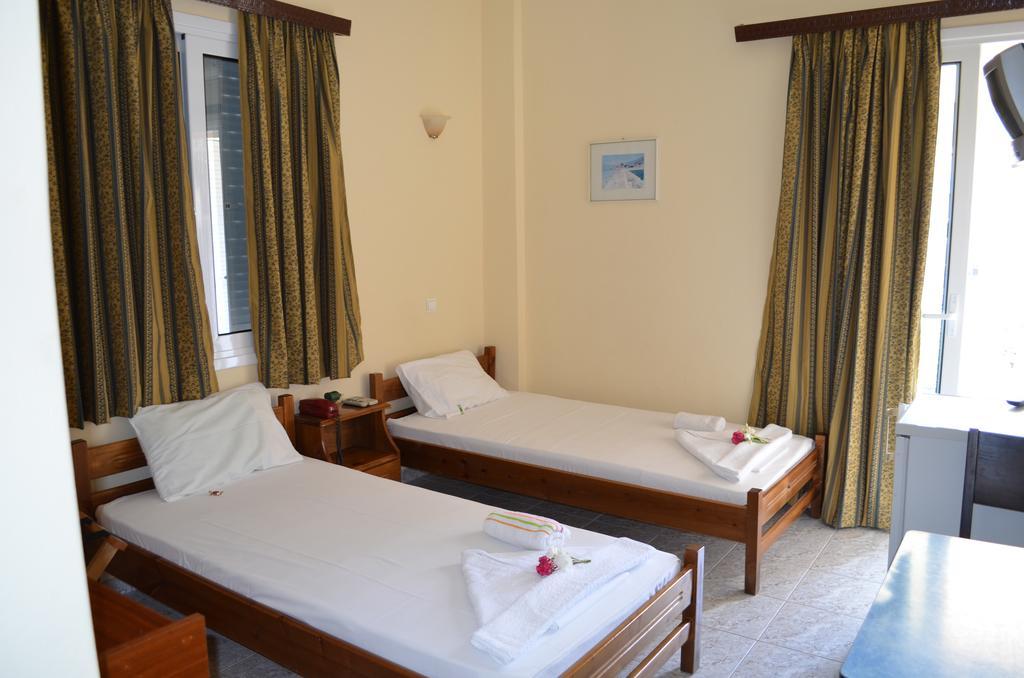 Hotel Loula Rooms And Apartments Kamena Vourla Exterior foto